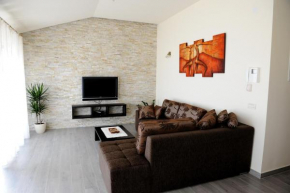  Apartment Lara  Водице